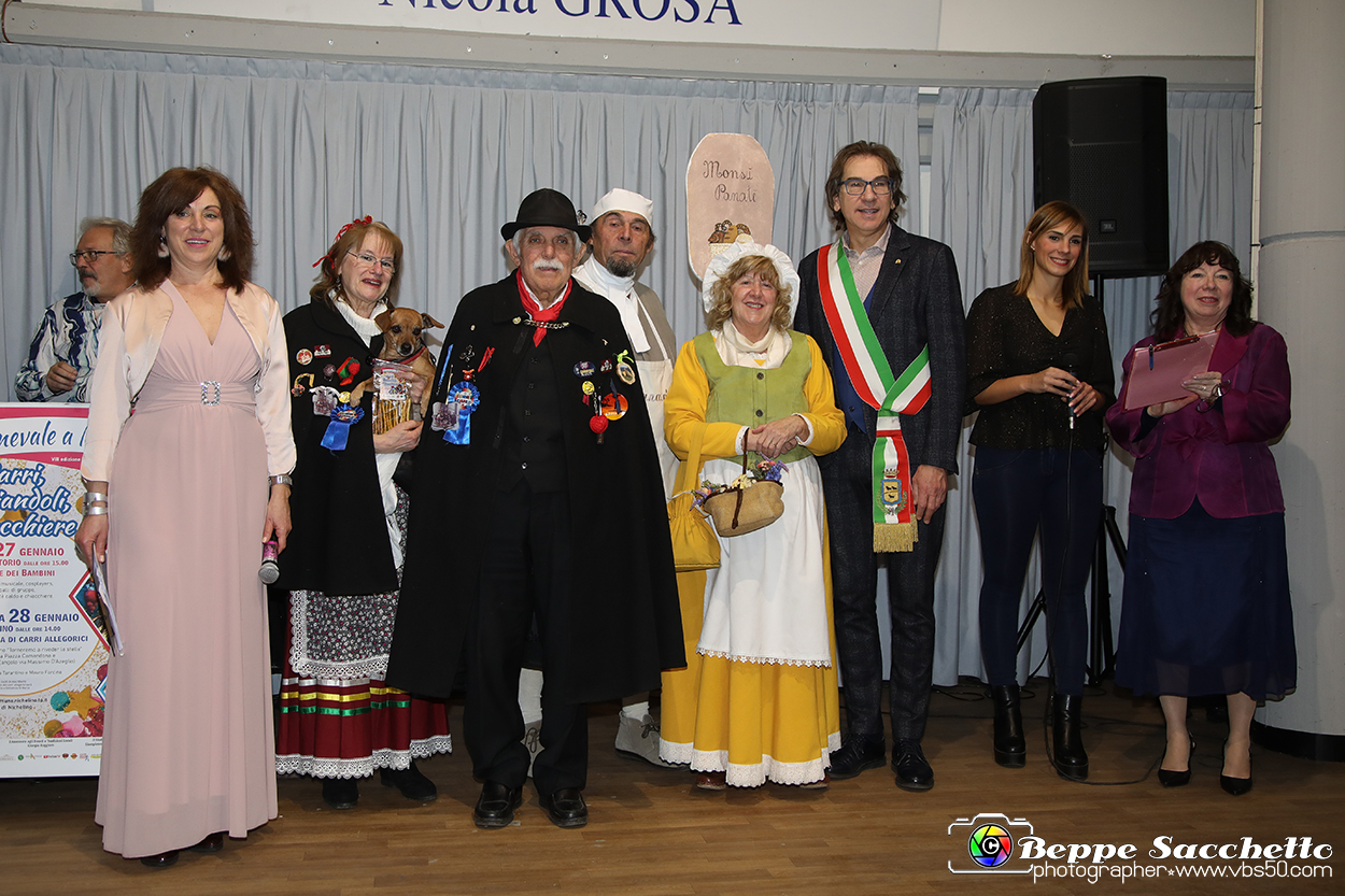 VBS_2761 - VBS_2392 - Investitura Maschere Carnevale di Nichelino 2024.jpg